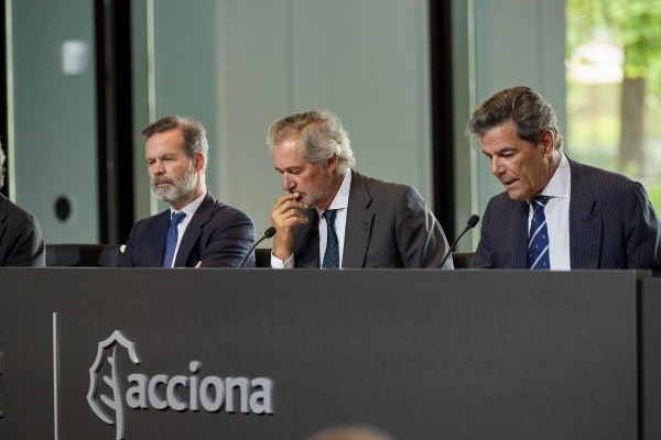 Acciona cesa a su director de Construcción para España y resuelve los contratos con Servinabar 2000