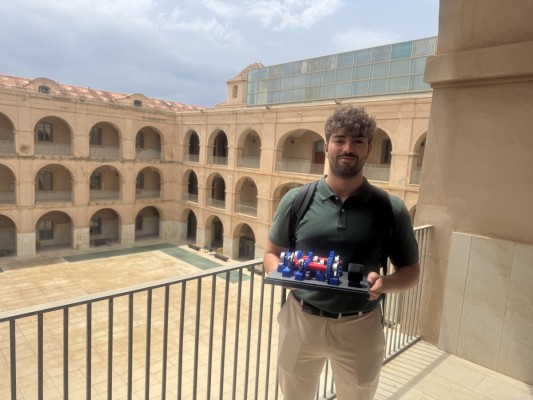 De la fuerza al kilovatio: un estudiante de la UPCT convierte el esfuerzo en energía eléctrica