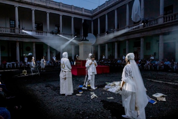 La Nau de la Universitat recorda a Lluís Alcanyís amb una obra de teatre