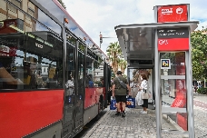 La EMT de València tendrá un nuevo sistema de pago con tarjeta y con tope de 21 euros al mes