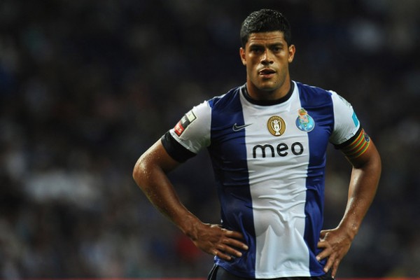 El Oporto sueña con el regreso de varias estrellas y estudia comprar a Layún