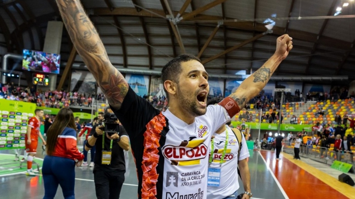 Felipe Valerio, capitán de ElPozo. - Foto: PASCU MÉNDEZ