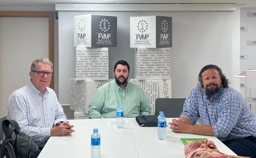 Unión Municipalista apoya las reivindicaciones de Somos Mediterrania frente a los deslindes de Costas