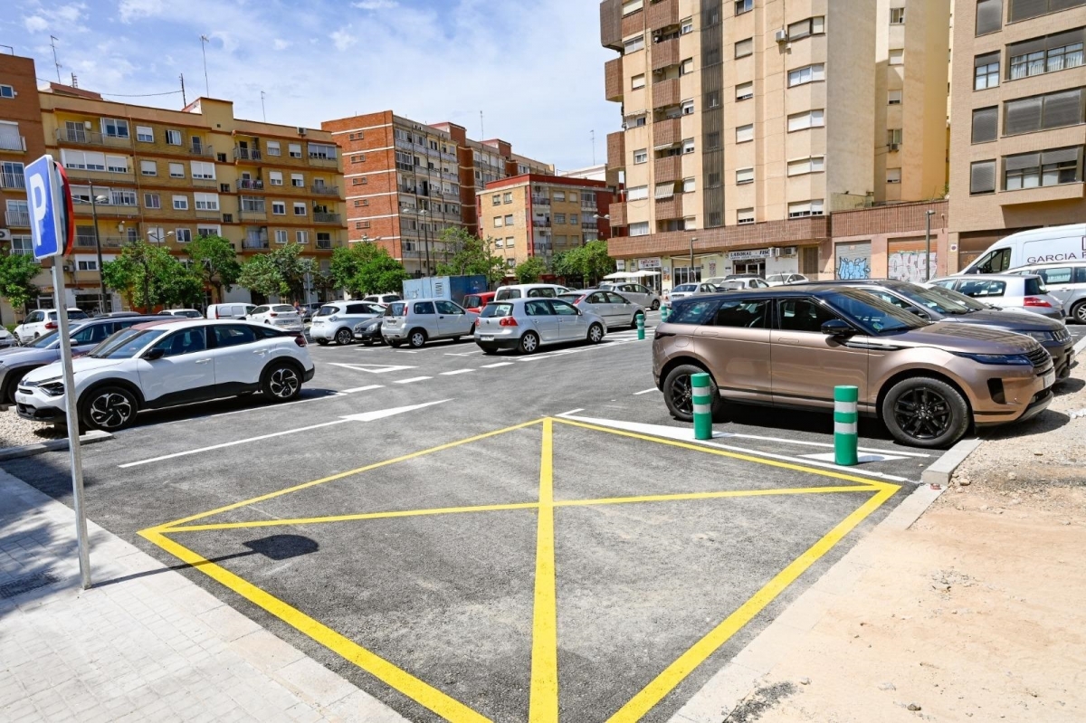 Movilidad pone en funcionamiento un nuevo aparcamiento provisional de 1.550 m2 en el barrio de Soternes