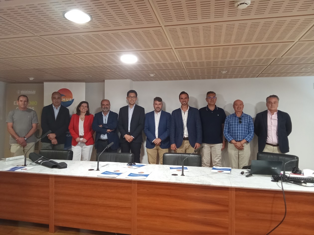 Eduardo Piné se pone al frente de la Asociación del Hidrógeno Verde en la Región