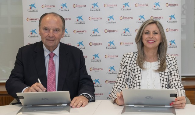 Caixabank y Cámara Valencia renuevan su convenio de colaboración para facilitar la financiación de emprsesa