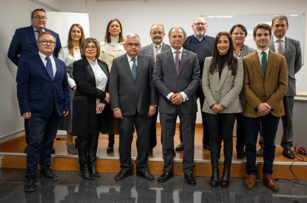 El Casino Antiguo acoge el II Encuentro de Economistas en una jornada de reflexión y diálogo