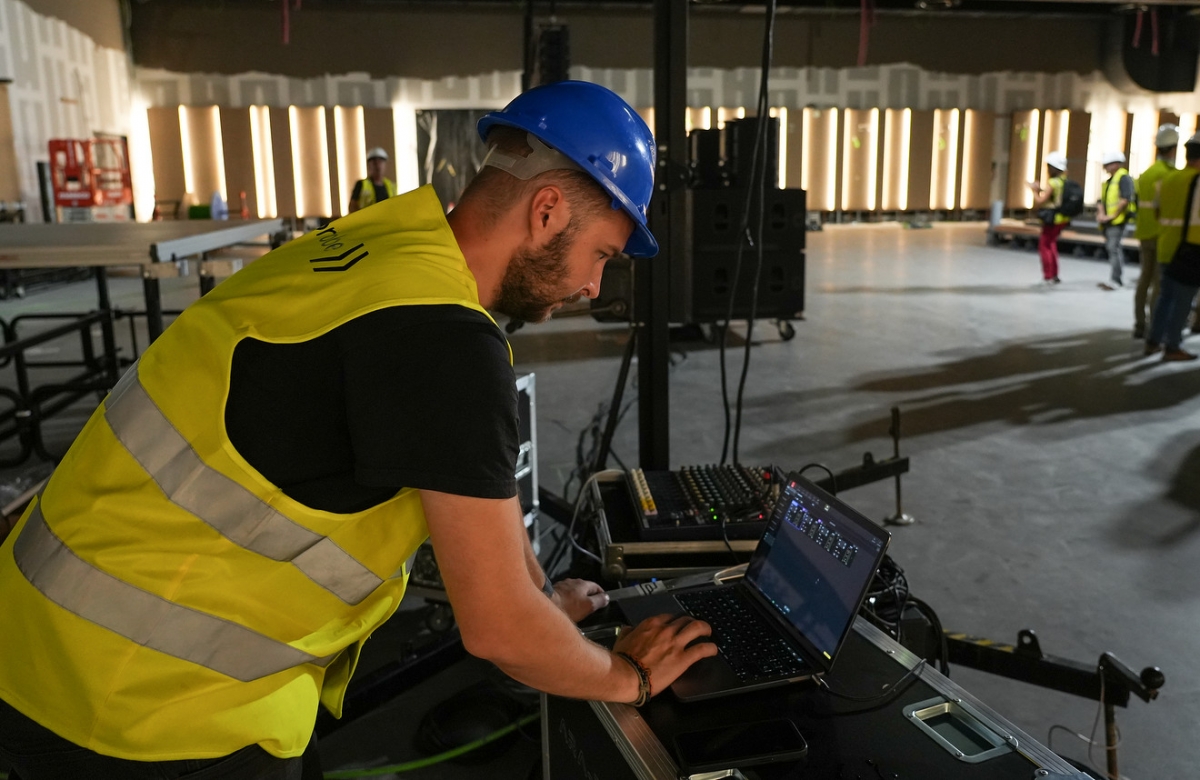 Prueba de sonido en el Roig Arena - Foto: EDUARDO MANZANA Prueba de sonido en el Roig Arena