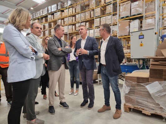 Riba-roja y el centro Waycess firman un acuerdo para impulsar el empleo inclusivo