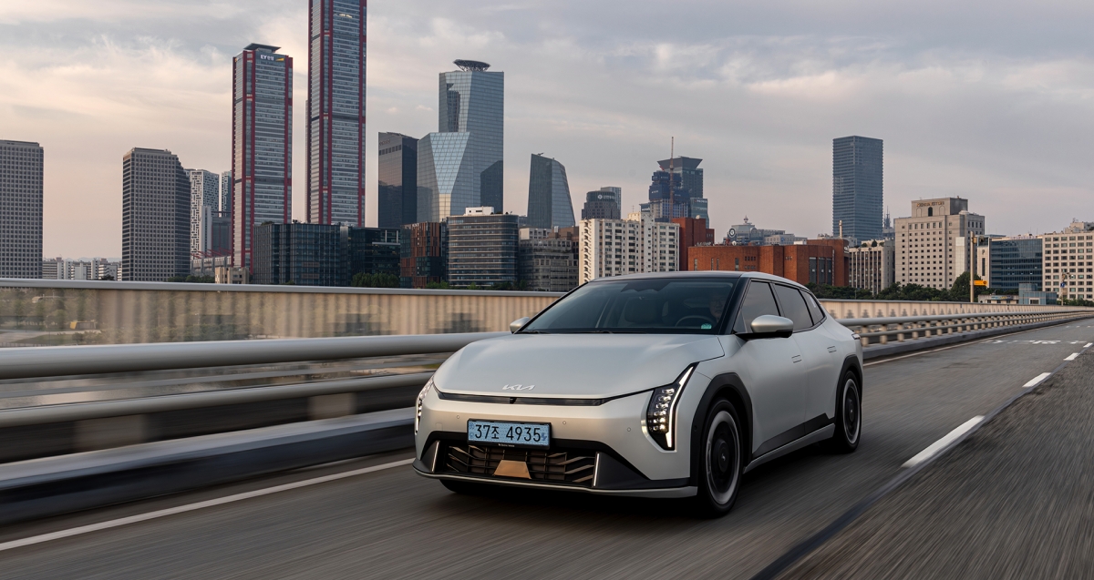 Kia EV4 redefine la experiencia del sedán eléctrico