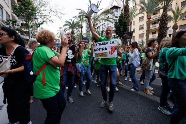 La plataforma Alacant pel Valencià convoca una concentració contra l'intent de PP i Vox de declarar la ciutat com castellanoparlant