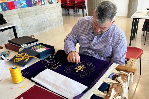 Artes plásticas y escénicas, humanidades y tradiciones de Cartagena, en los cursos y talleres de la Universidad Popular