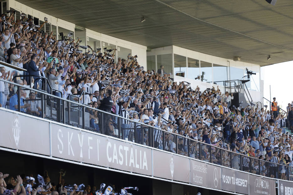 Castalia acogerá a unos 500 aficionados del Levante en el duelo del próximo sábado