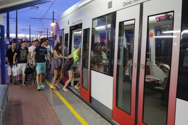 El servicio nocturno de metro se restablecerá a partir de agosto con el mismo horario que antes de la Dana
