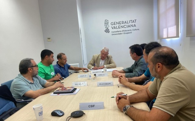 Educación acuerda con los sindicatos la supresión de las adjudicaciones forzosas de los interinos
