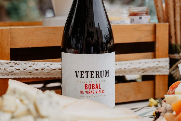 Coviñas obtiene doble reconocimiento en los Decanter World Wine Awards 2025