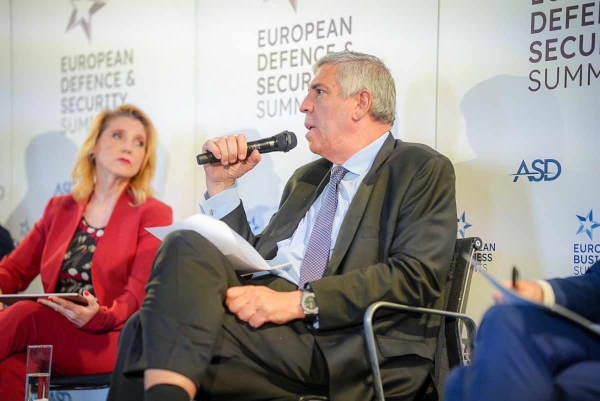José Vicente de los Mozos, CEO de Indra, interviene en Bruselas en el European Defence & Security Summit. - Foto: INDRA