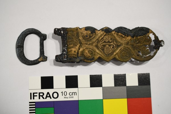 Recuperadas piezas medievales de un presunto expolio en un yacimiento subacuático de la Marina Alta