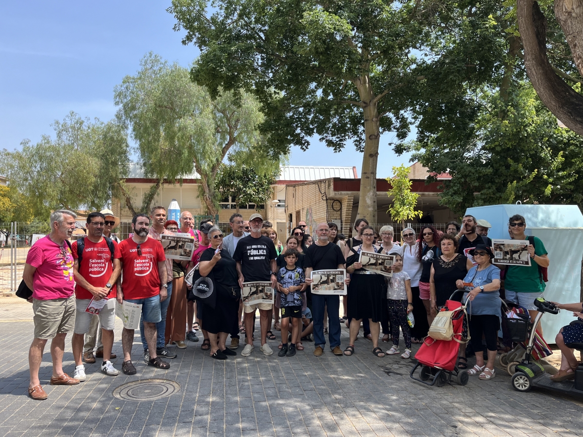 Concentración frente al CEIP Orba - -Foto: VP Concentración frente al CEIP Orba