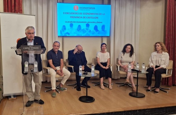 Buenas perspectivas de los economistas en 2025: prevén que Castellón crezca más que España por el turismo y la construcción