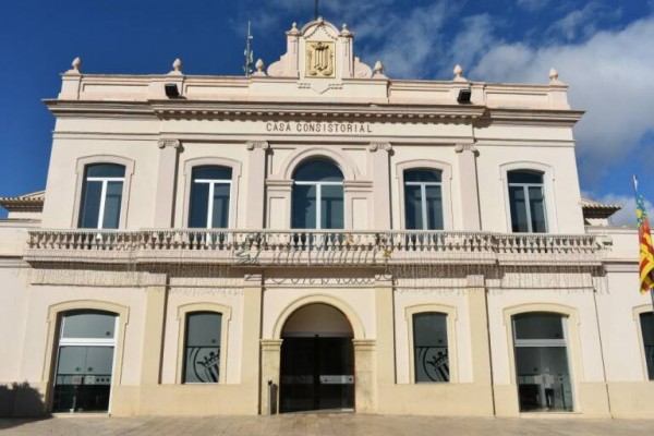 Alfafar convoca un año más las ayudas al transporte para estudiantes
