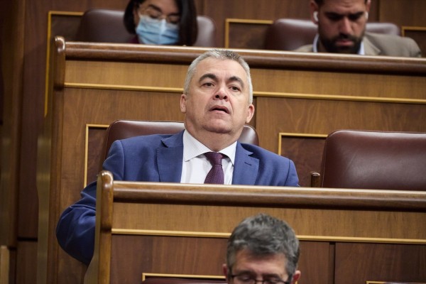 Santos Cerdán pide al Supremo que suspenda su declaración del miércoles y le cite en julio