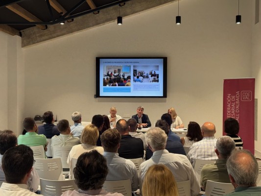Javier Cabedo, reelegido presidente de la Confederación Empresarial de la Vall d'Albaida (Coeval)