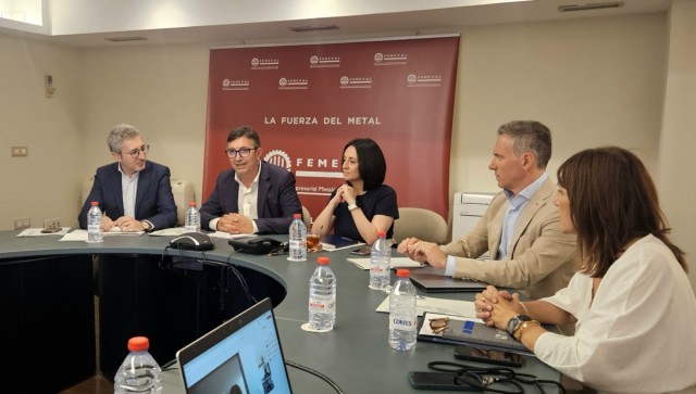 El Gobierno aplaza un año la nueva normativa de ascensores para priorizar las reparaciones por la Dana