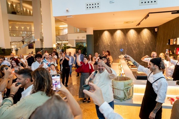 Amas irrumpe en Calp: el restaurante japonés de AR Hotels abre con una experiencia sensorial y pionera