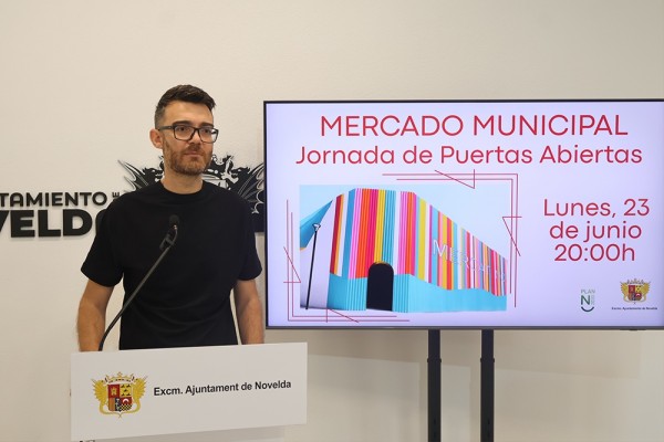Novelda organiza una jornada de puertas abiertas para mostrar la rehabilitación del mercado municipal