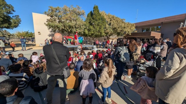 La escuela de verano del CEIP Clara Campoamor de Elche arrancará sin apoyos para alumnado con necesidades especiales