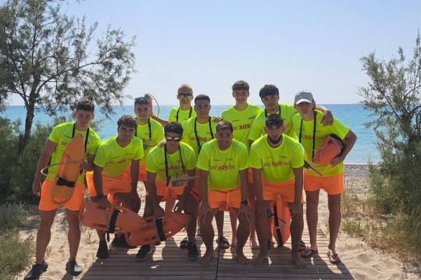 Almenara augmenta els punts de vigilància a la platja amb un nou en la zona de la Gola de la Llosa