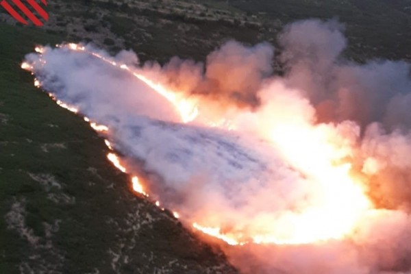 Un rayo provoca un incendio en la zona del Castell de Atzeneta del Maestrat
