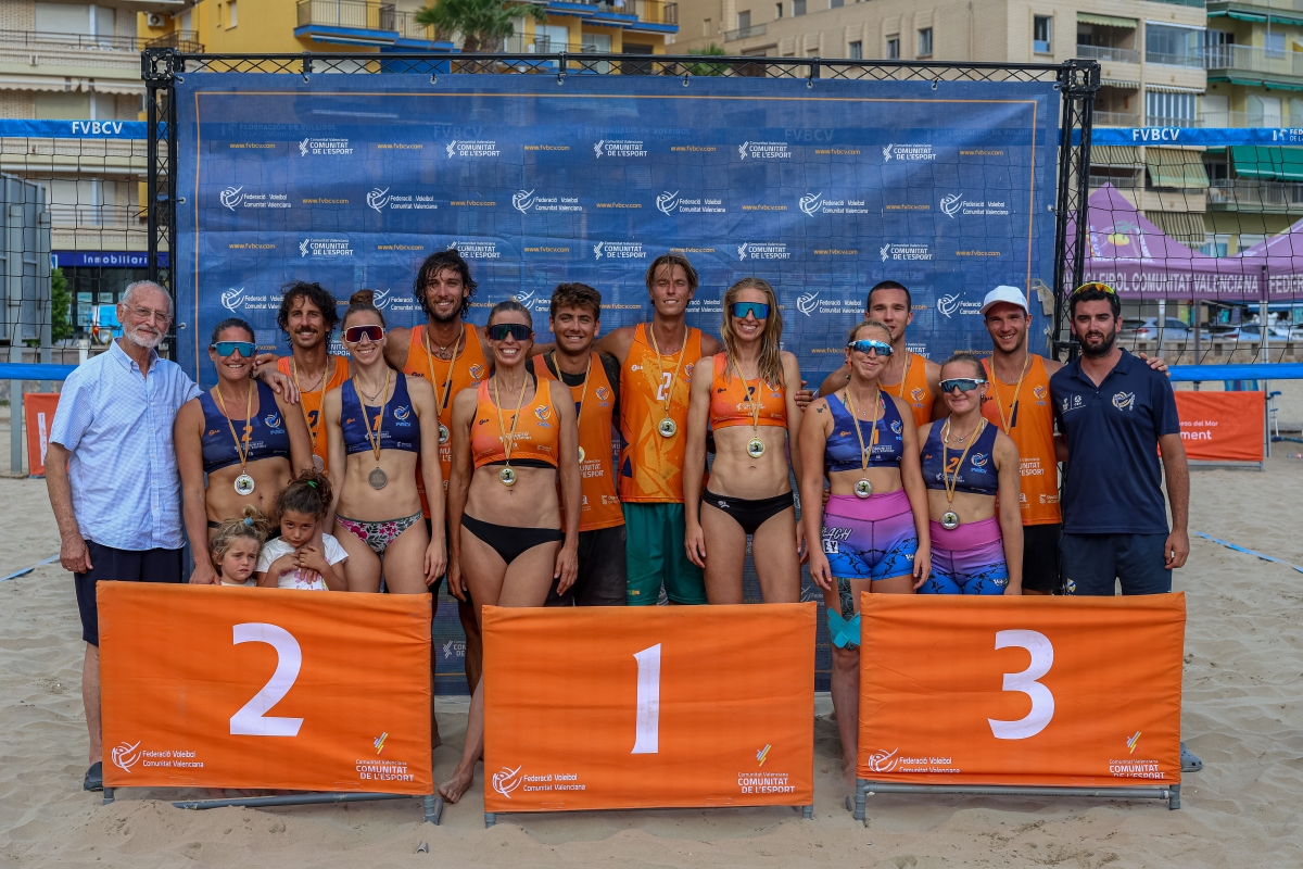 Levinson/Karvatskyi y Kliokmanaite/Giaoui se coronan en el tour autonómico la playa de Oropesa