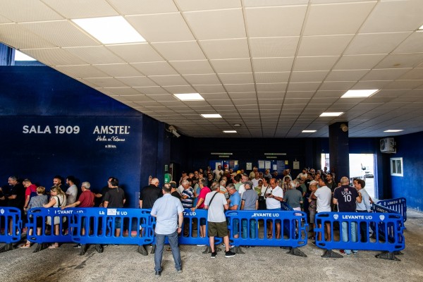 Levante UD comienza su campaña de abonos presencial