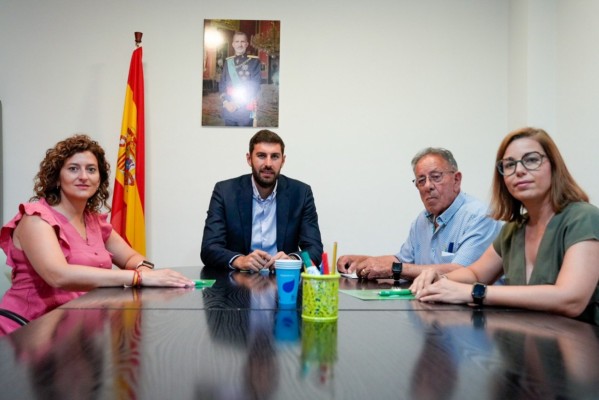 Vox quiere prohibir las megaplantas solares en suelo productivo de la Región de Murcia
