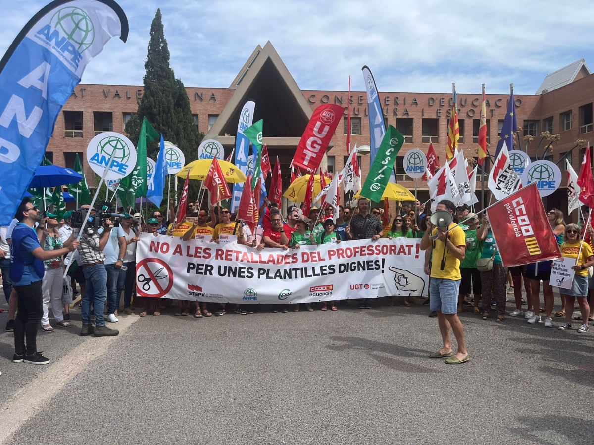 Sindicatos docentes se unen para criticar el 