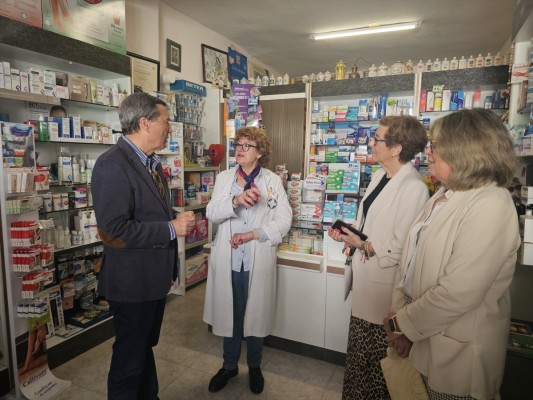 El Consell garantiza a las farmacias el pago regular desde julio y exige el extra FLA para abonar la factura de este mes