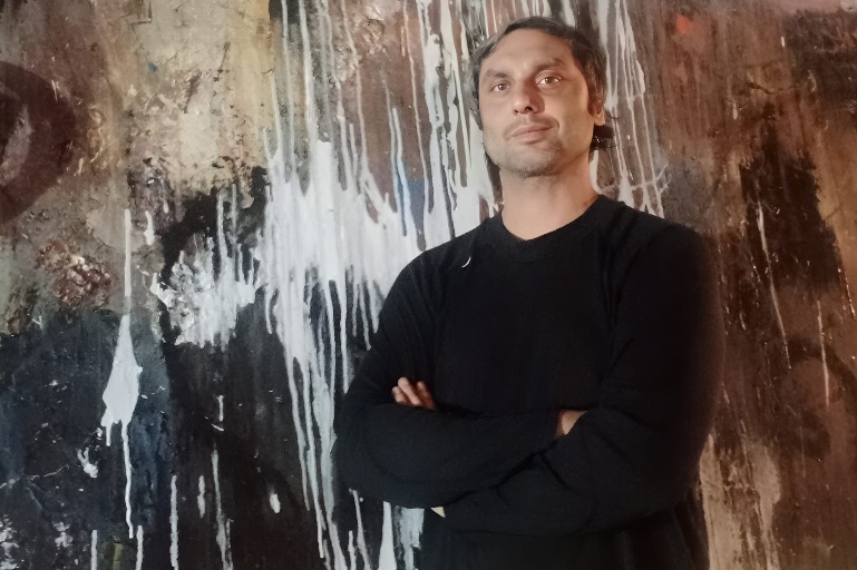 Vilafamés, nuevo lienzo de Reinero: el arte abstracto europeo echa raíces en Castellón