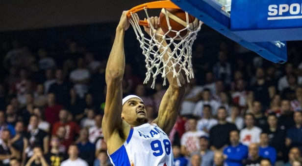 Parker (ASVEL) asegura que Neal Sako ha pagado su cláusula para fichar por el Valencia