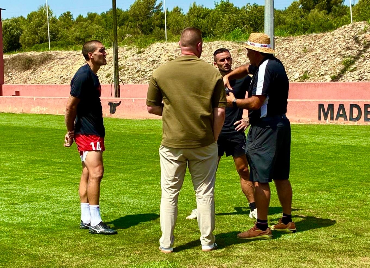 Aleix García (Bayer Leverkusen) y Oriol Romeu (Barça) se preparan en El Bovalar de Sant Jordi