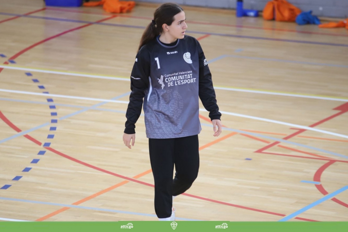 El Aticcgo Elche incorpora a la joven guardameta alicantina Laura Escudero