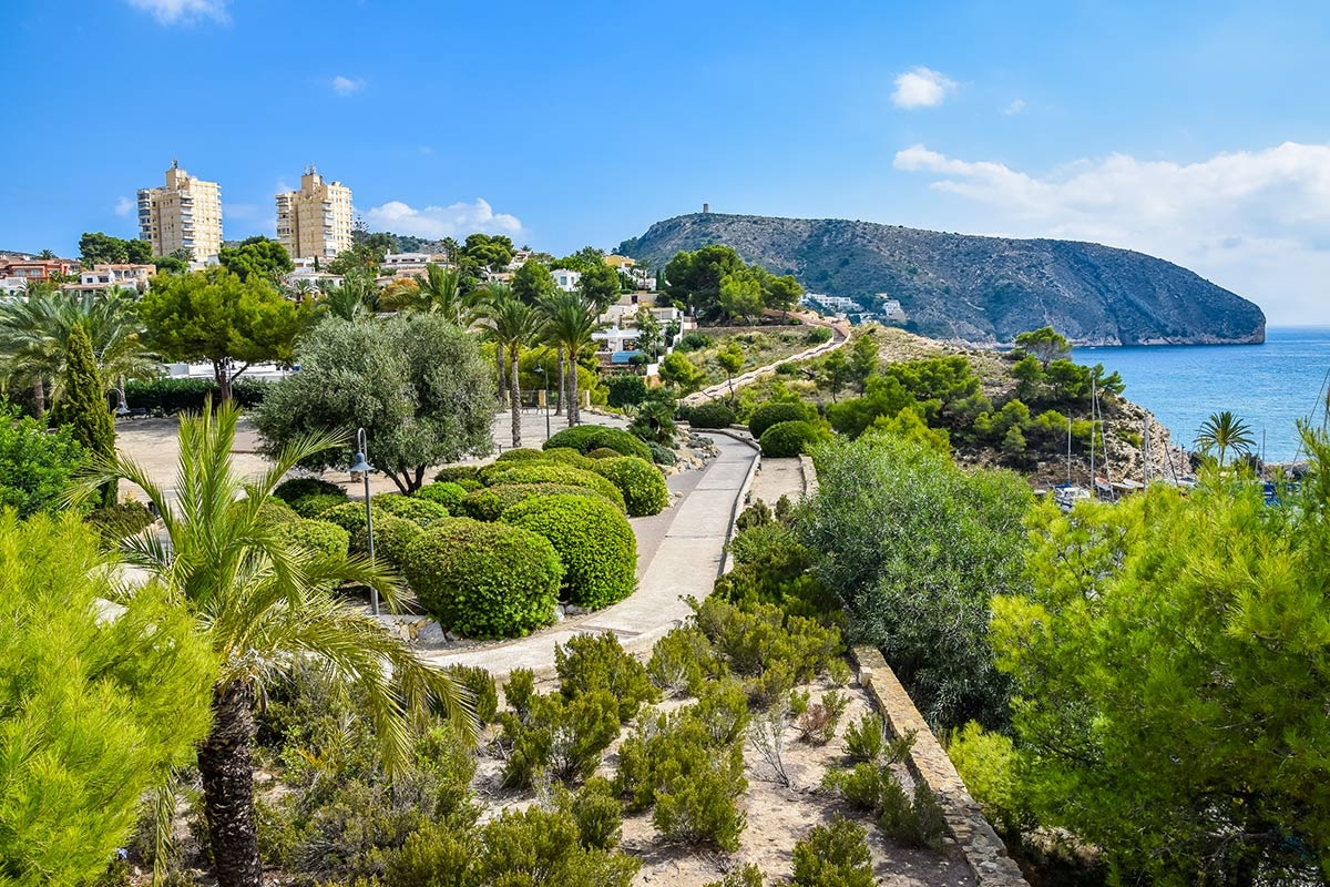 Playa l'Ampolla en Moraira - Foto: PLAZA