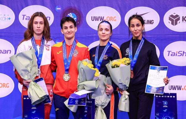La cartagenera Carlota Prendes es doble campeona del mundo de grappling en Kazajistán
