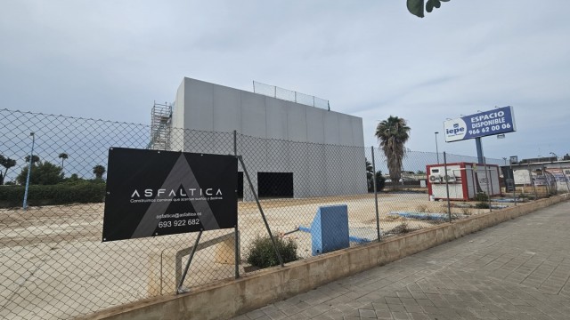 No solo residencial: la Playa de San Juan de Alicante también crece con naves