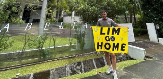 El valencianista retenido en Singapur reconoce su error pero lamenta el 
