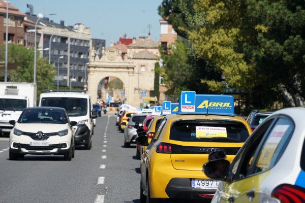 Denuncian un retraso de más de tres meses para sacarse el carné de conducir en la Región y una lista de espera de 14.000 alumnos
