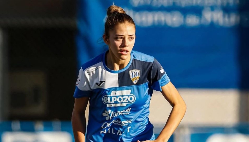 El Alhama CF ElPozo renueva a las jóvenes Carla Castyñeiras y Patri Miñano