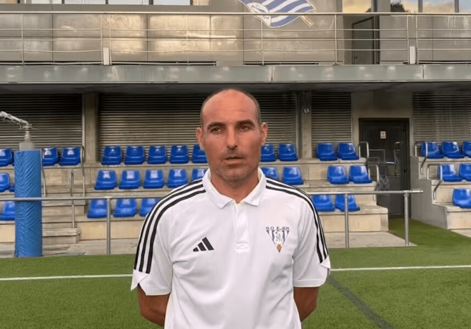 Iván Martínez se hace con las riendas del Yeclano en sustitución de Adrián Hernández