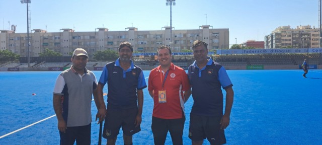 Los hermanos Shahbaz, leyendas del hockey de Pakistán, que volvieron a brillar en Valencia